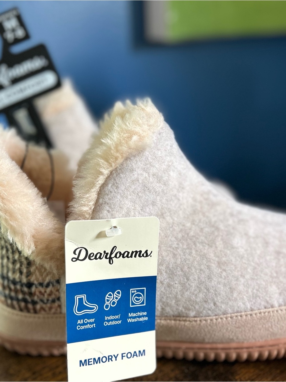dearfoams Kids Pink Plush Memory Foam Slippers